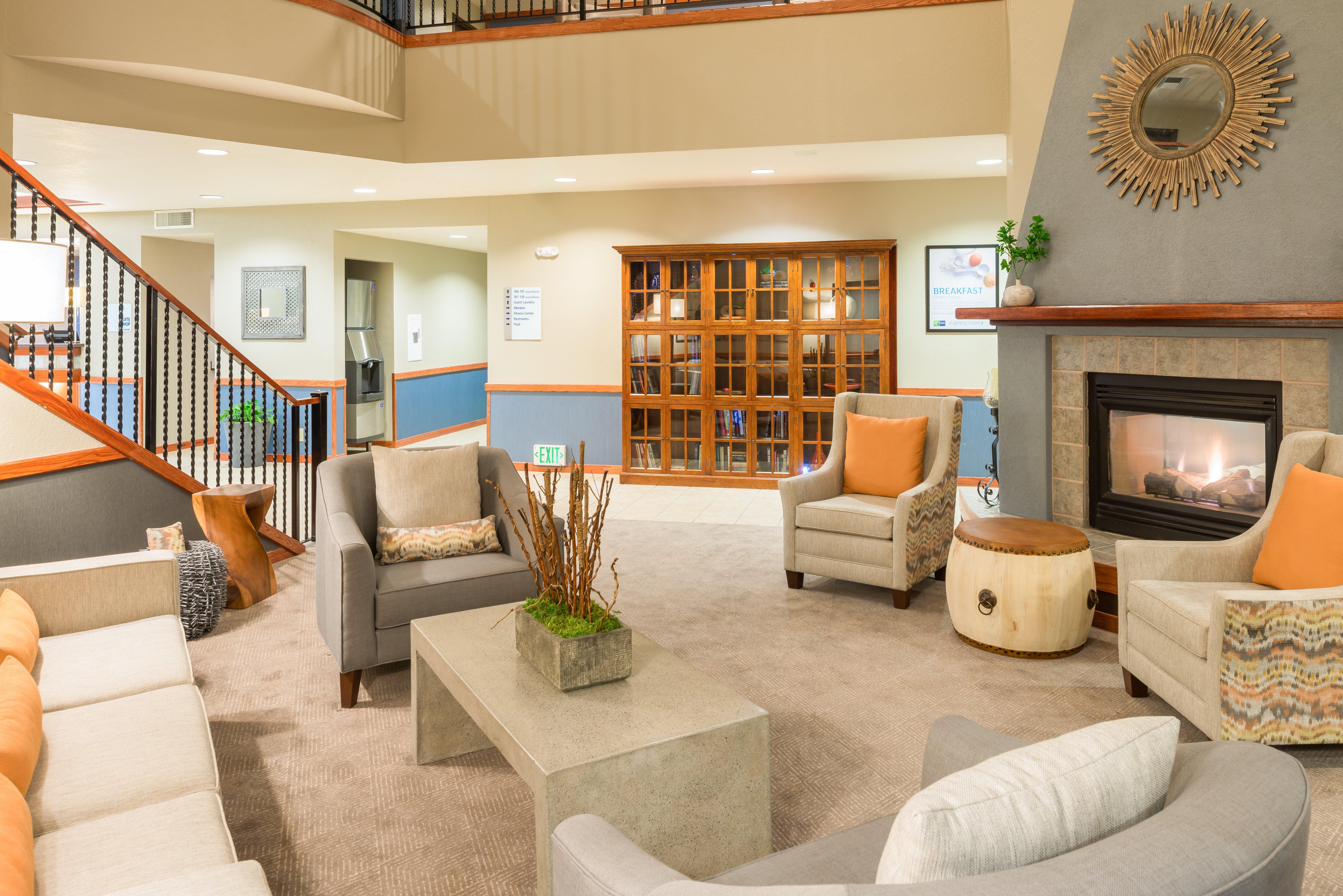 Holiday Inn Express Hotel & Suites Arcata/Eureka-Airport Area By Ihg Мак-Кинливилл Экстерьер фото