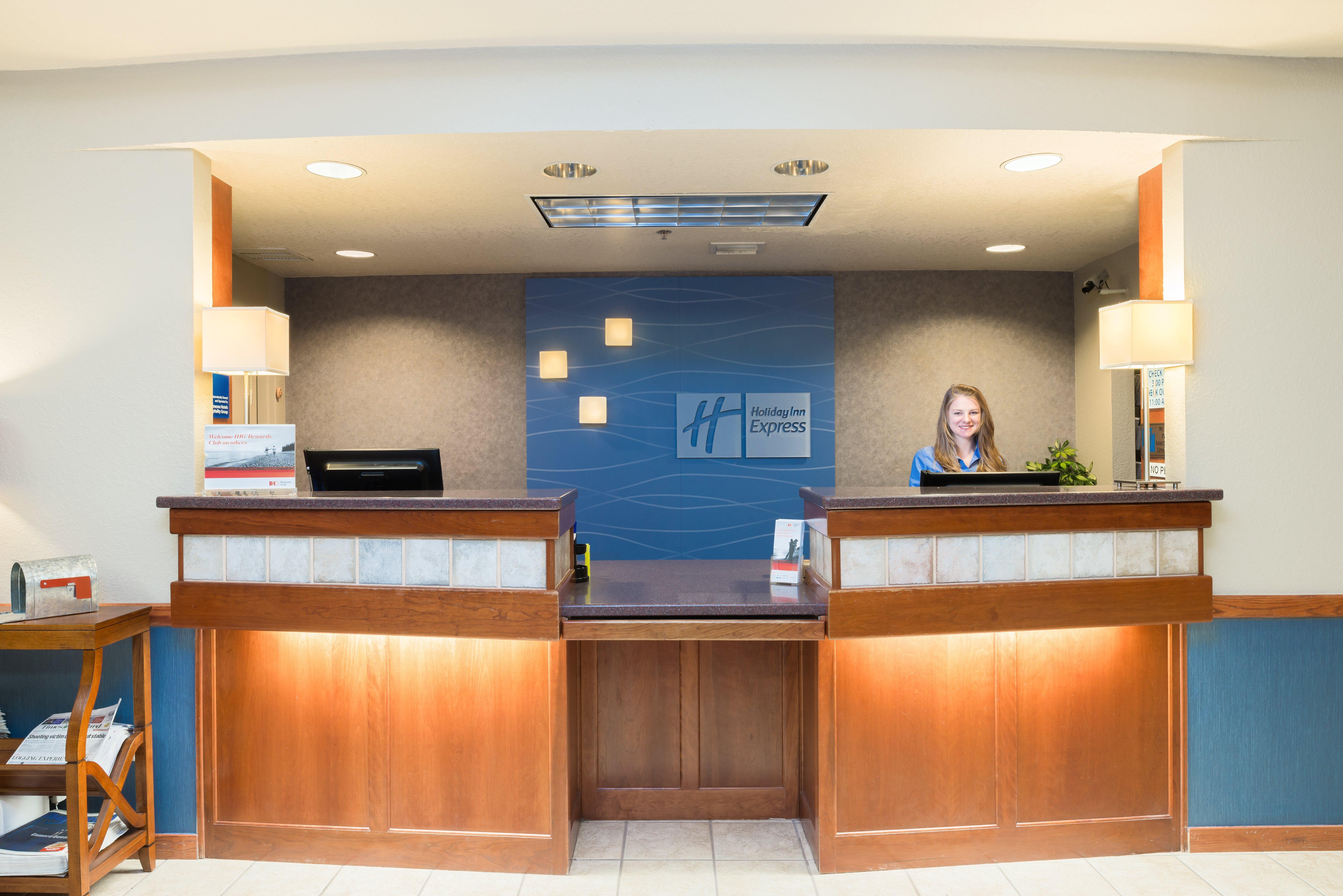 Holiday Inn Express Hotel & Suites Arcata/Eureka-Airport Area By Ihg Мак-Кинливилл Экстерьер фото