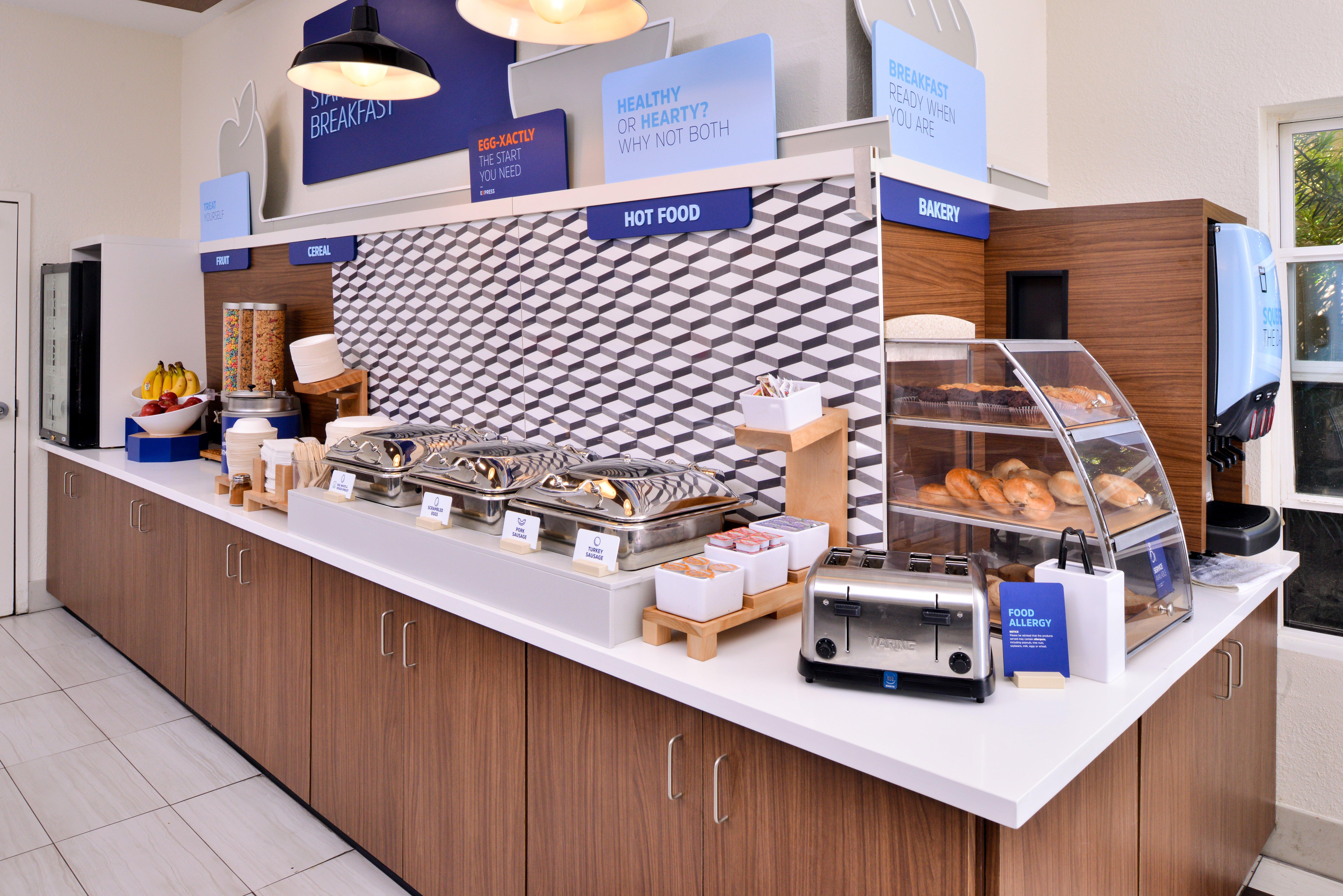 Holiday Inn Express Hotel & Suites Arcata/Eureka-Airport Area By Ihg Мак-Кинливилл Экстерьер фото
