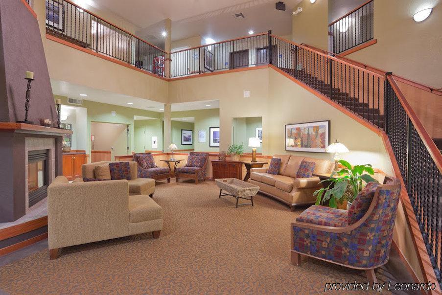Holiday Inn Express Hotel & Suites Arcata/Eureka-Airport Area By Ihg Мак-Кинливилл Интерьер фото